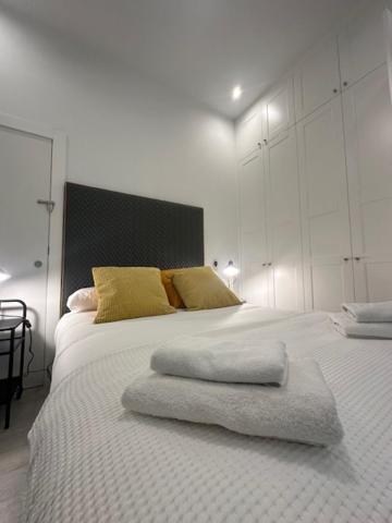 Casa De Huespedes Almirante Madrid Apartment Exterior photo